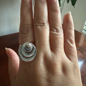 SOLD Beautiful articulated geometric circles sterling silver ring